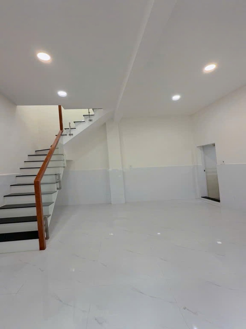 Nhà đẹp 1 Trục 2 tầng 27m2 – Phạm Ngũ Lão QV - Ảnh 1
